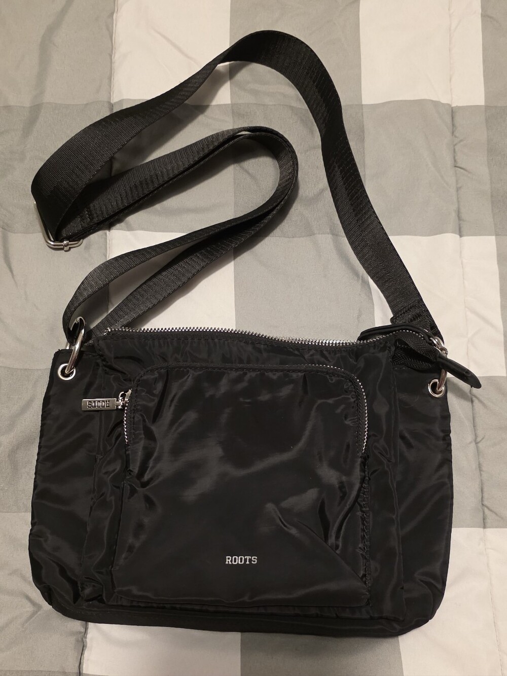 Roots Black Nylon Shoulder Crossbody Bag